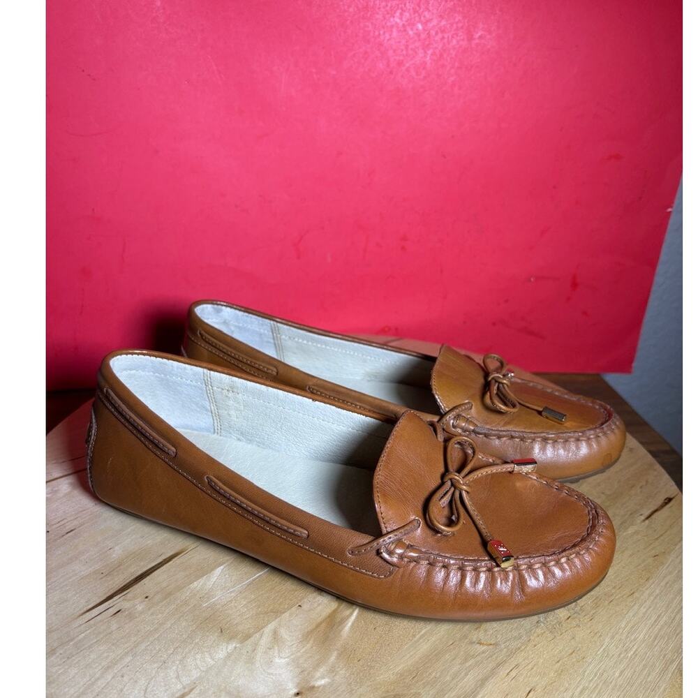 Michael Kors Sutton Leather Loafers luggage Brown Work Comfortable sz 9.5 M NWOT